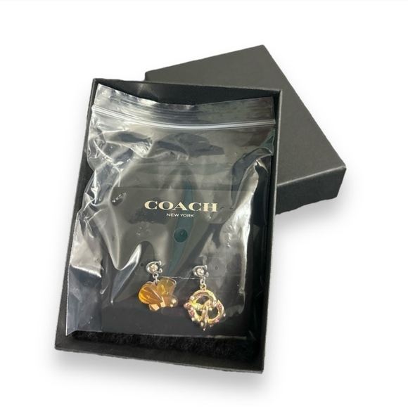 COACH Mismatch Earrings Bumblebee & Pretzel - Picture 5 of 6